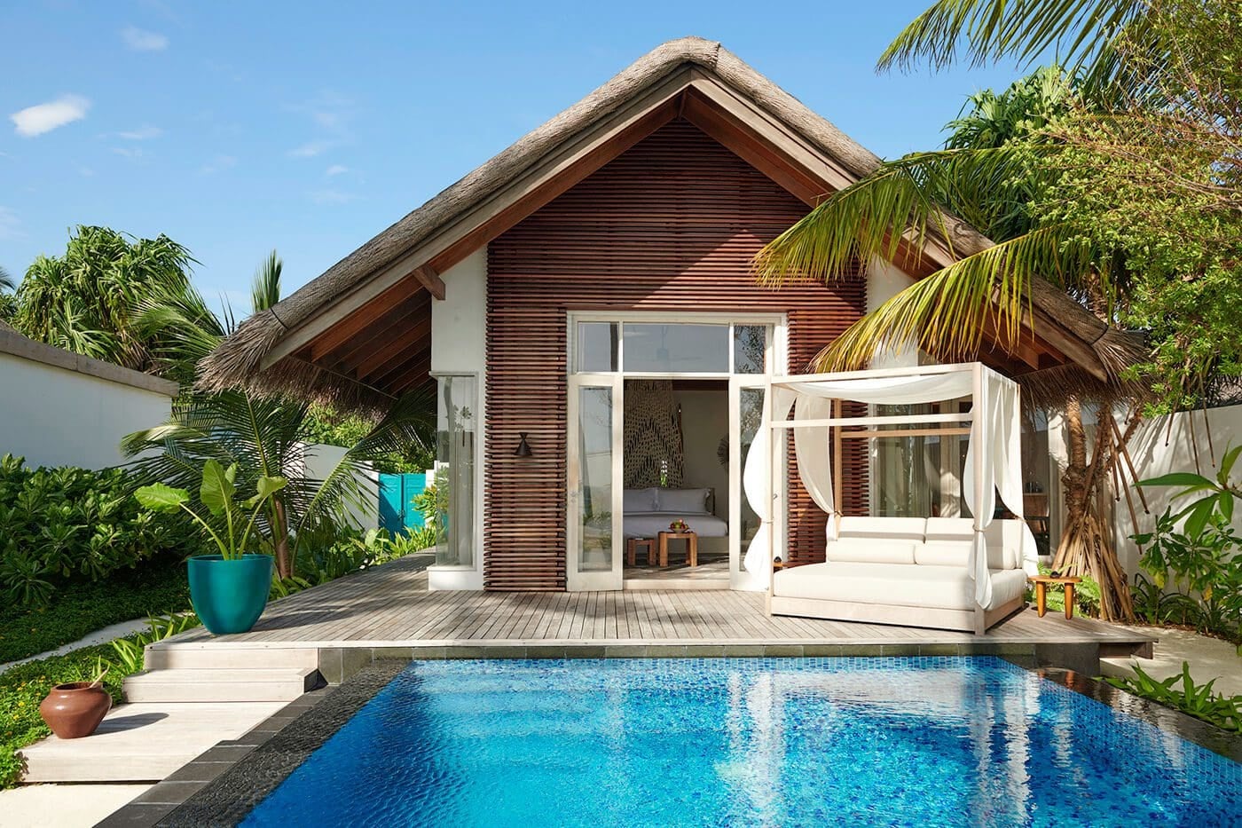 Sunrise Deluxe Beach Villa with Pool im Fairmont Maldives Sirru Fen Fushi