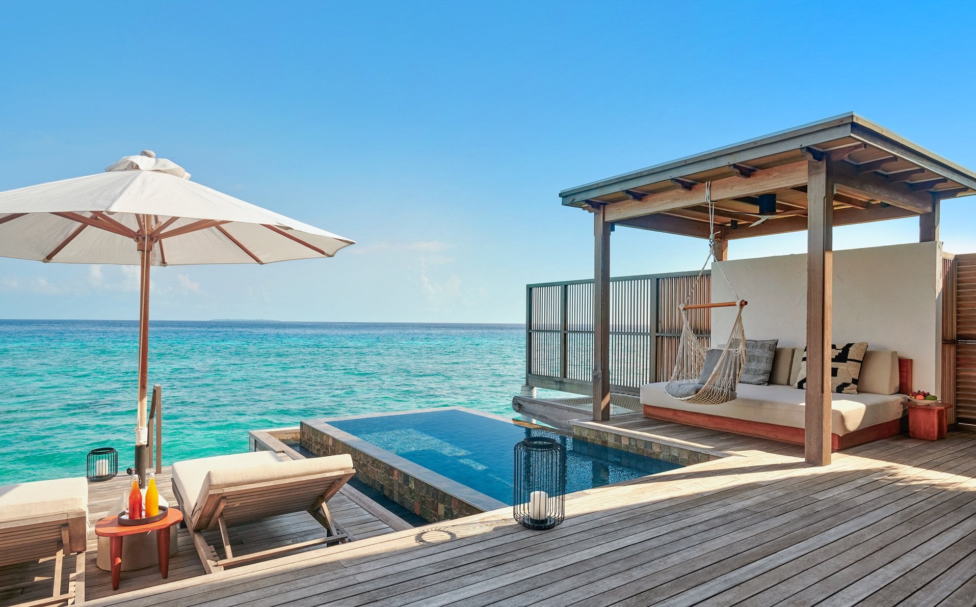 Sunrise Water Villa with Pool im Fairmont Maldives Sirru Fen Fushi