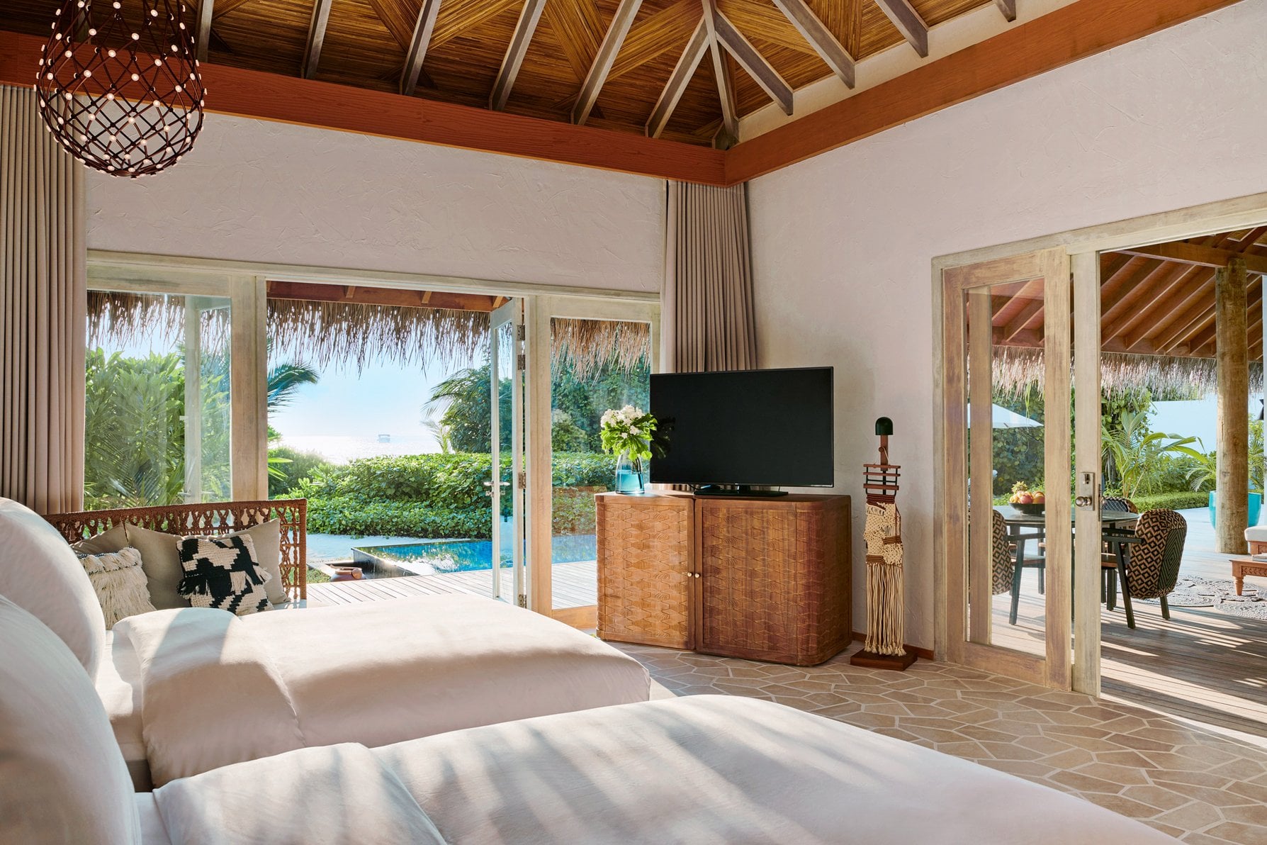 Three-Bedroom Sunset Beach Villa im Fairmont Maldives Sirru Fen Fushi