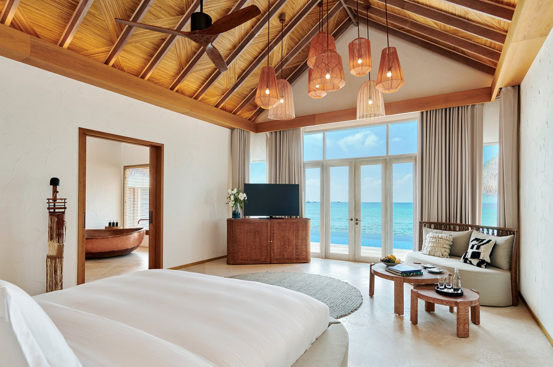 Three-Bedroom Sunset Water Villa im Fairmont Maldives Sirru Fen Fushi