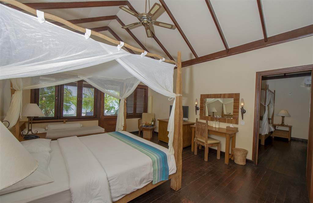 Family Villa im Filitheyo Island Resort Maldives