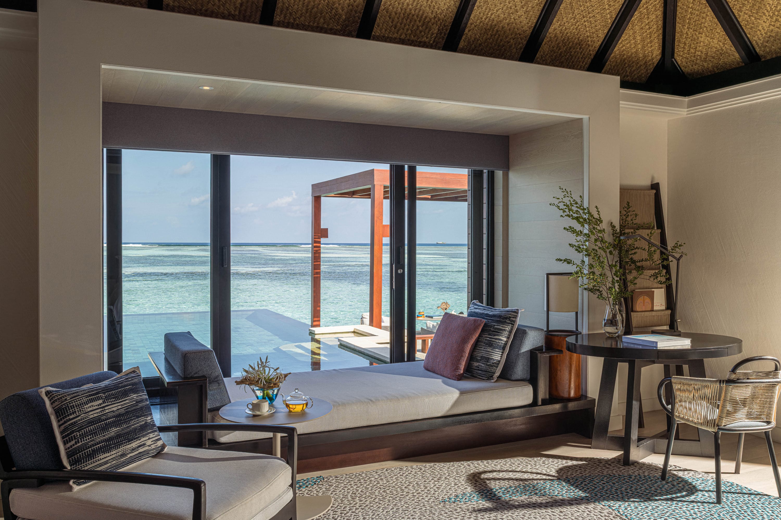 Sunrise Water Villa with Pool im Four Seasons Kuda Huraa