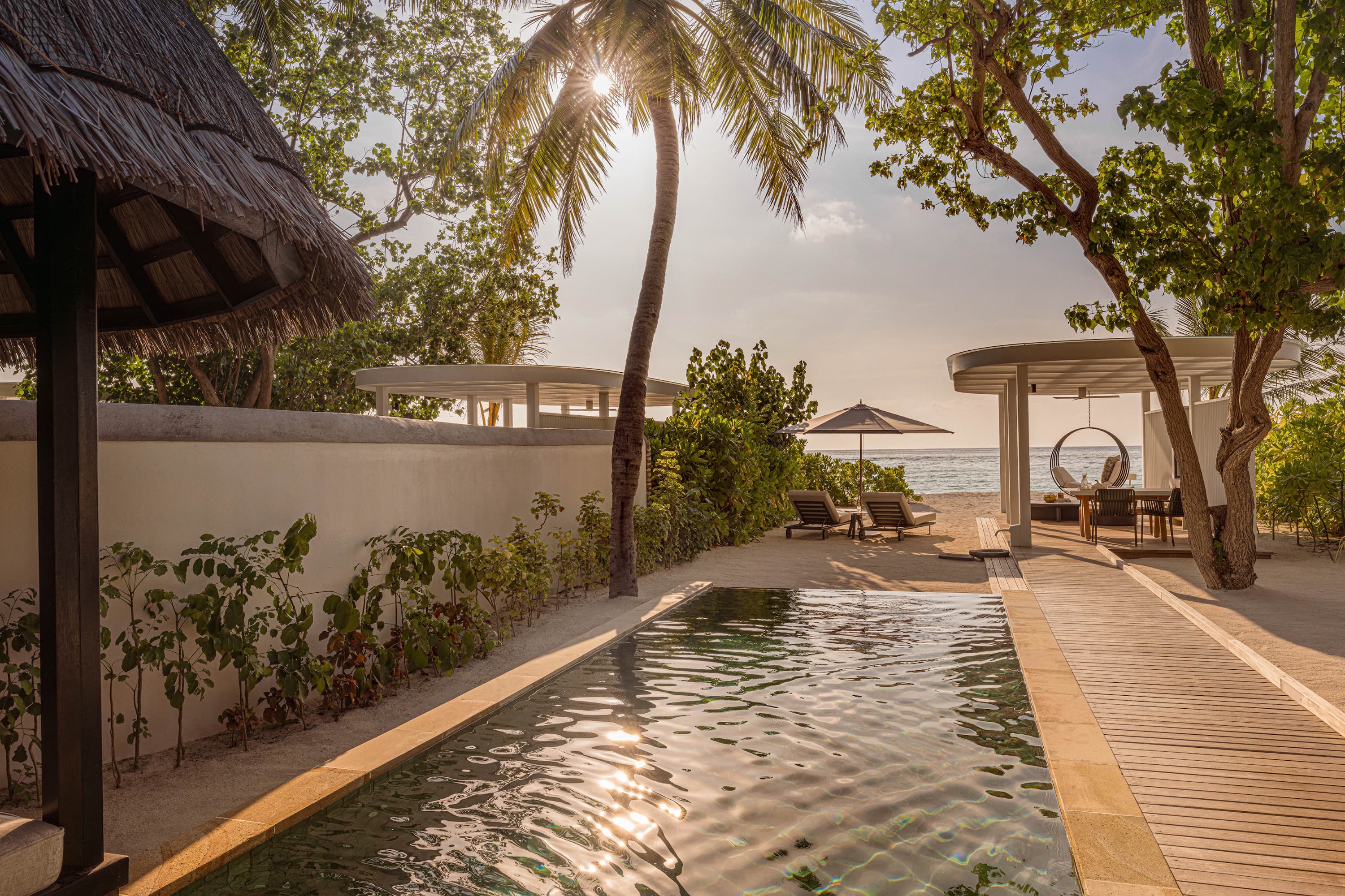 Sunset Beach Villa with Pool im Four Seasons Kuda Huraa