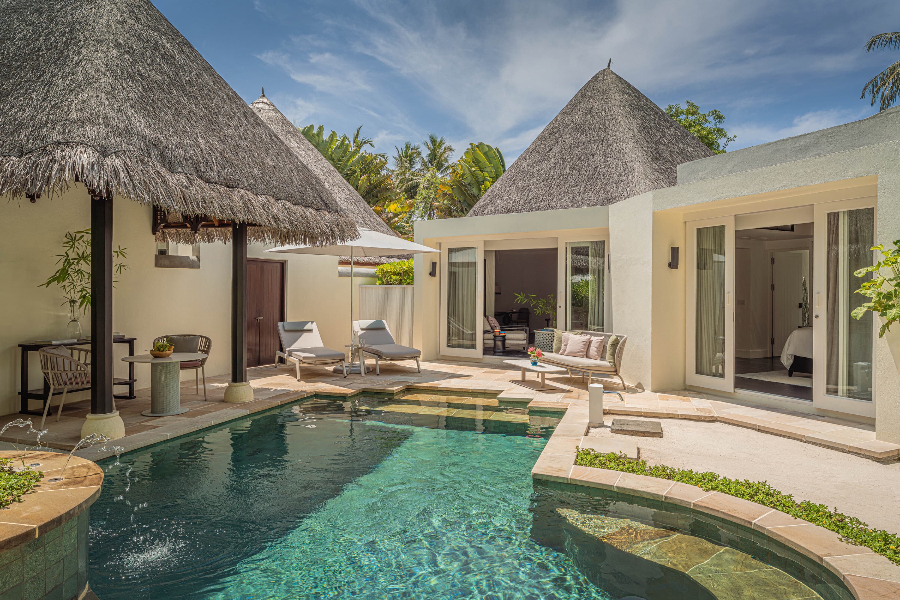 Two-Bedroom Beach Pavilion with Pool im Four Seasons Kuda Huraa