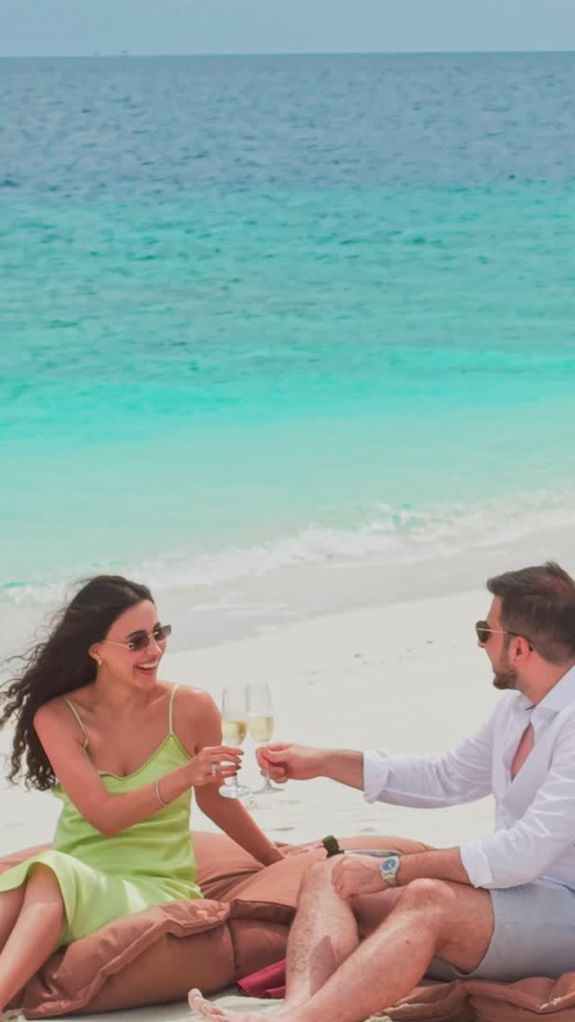 Not your average Maldives experience…

From dolphin watching in the open ocean to sandbank escapes. Its an experience you’ll carry with you long after you leave.

Dolphin encounters🐬 or sandbank esca