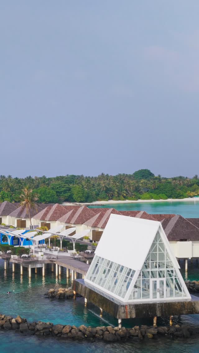 Where every table comes with a side of ocean views and Mediterranean indulgence✨
.
.
#furaverimaldives #visitmaldives #maldives