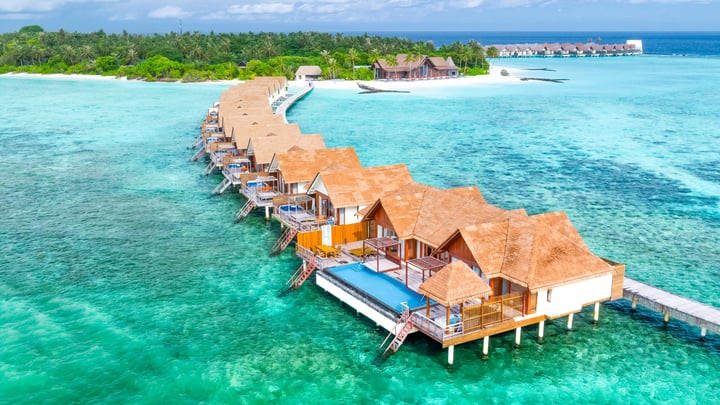 Foto von Furaveri Maldives | Luxury Resort in Maldives vom 19. Juli 2026. Zu sehen sind möglicherweise Ozean, Cabana und Text.
