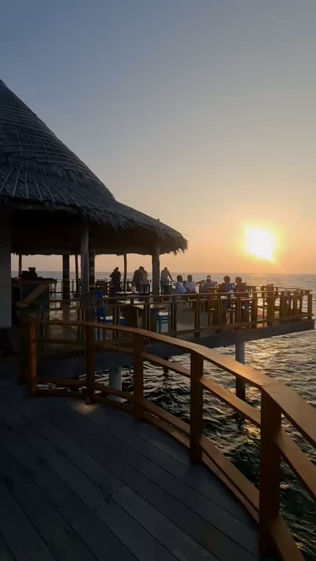Plätze in der ersten Reihe für das schönste Finale des Tages.

#summervacay #instagood #furaveri #summervibes