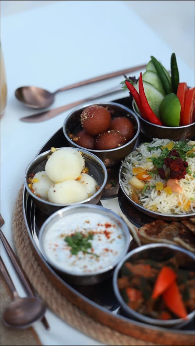 Savouring the authentic Jain Thali at Fushifaru Maldives 🌿✨

Perfect for all the foodies visiting our exquisite island, indulge in a feast of flavour, colour, and tradition on one plate! 🤍

#feeling