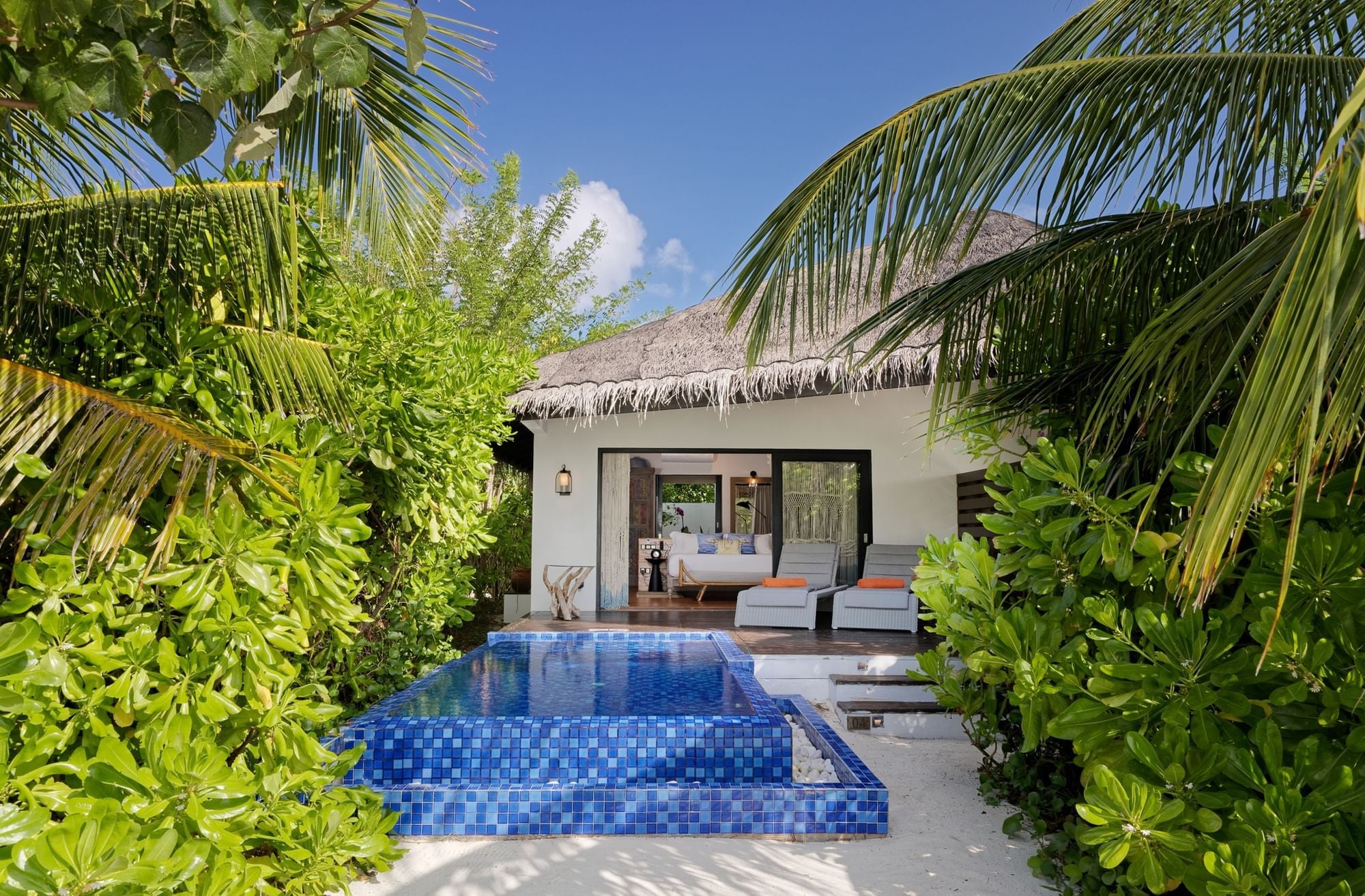 Beach Pool Villa im Grand Park Kodhipparu Maldives