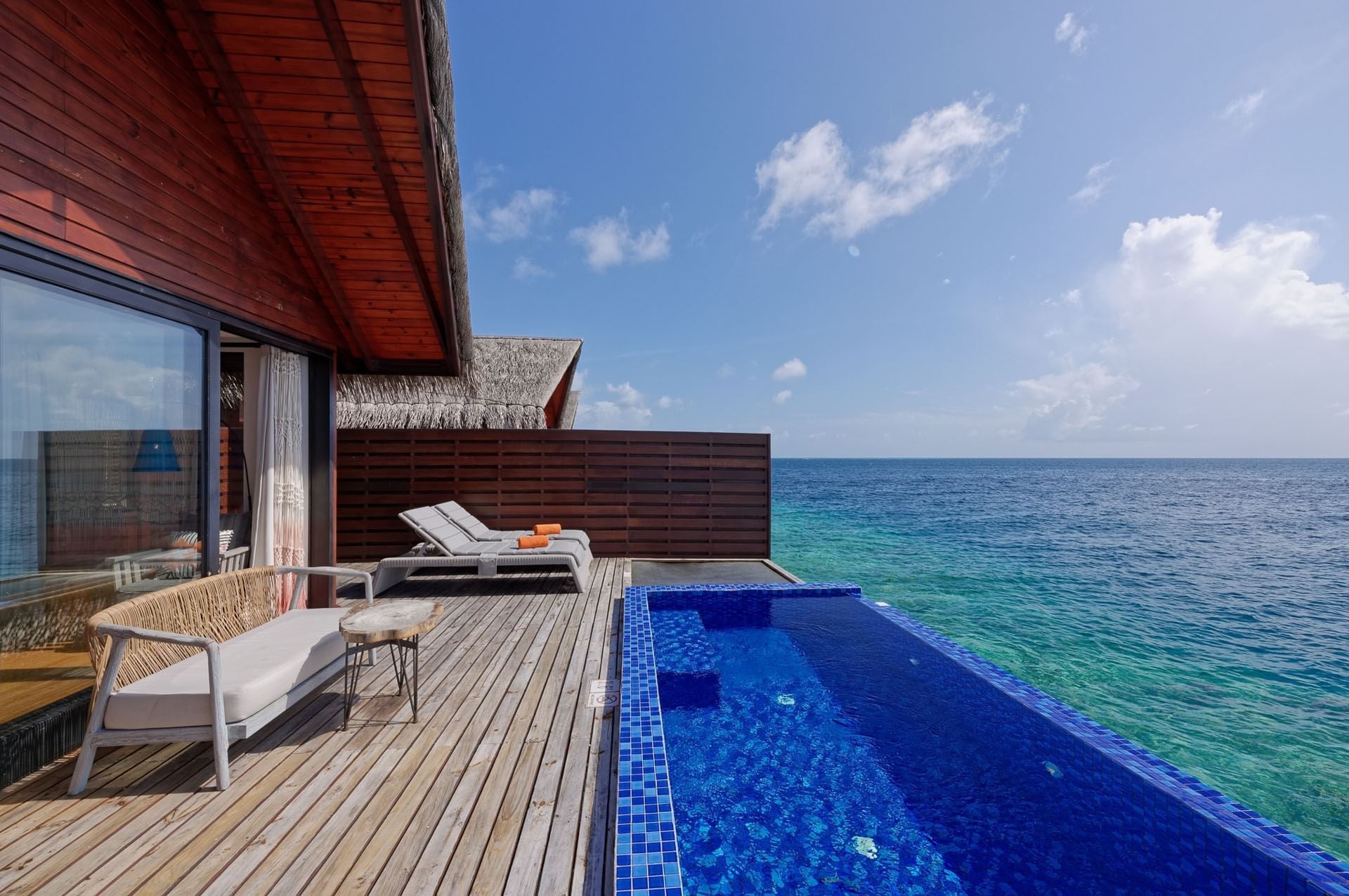 Reef Pool Water Villa im Grand Park Kodhipparu Maldives