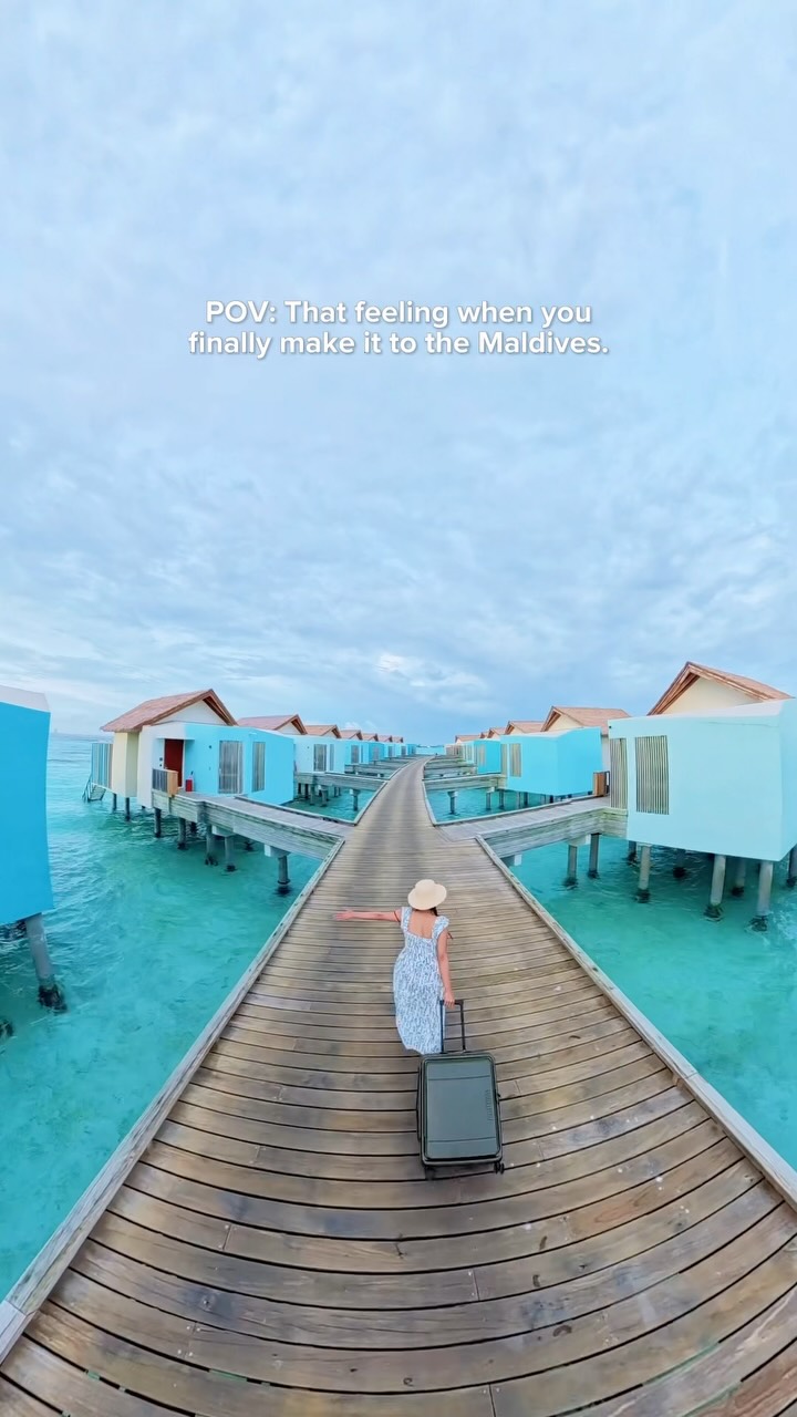 🏝️🇲🇻 POV: Sie sind gerade auf den Malediven angekommen, und Ihre Wasservilla verfügt über einen privaten Pool, nur wenige Schritte vom Ozean entfernt. 💙✨

📍Hard Rock Hotel Maldives @hardrockhotelmaldives
🎥 @bestiewan