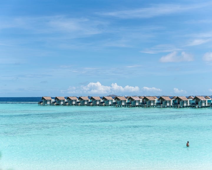 Nous célébrons la beauté du voyage et la magie de notre île en cette #JournéeMondialeDuTourisme !

Merci d'avoir choisi de créer des souvenirs et de rocker avec nous aux Maldives.

#HardRockHotelMaldives
