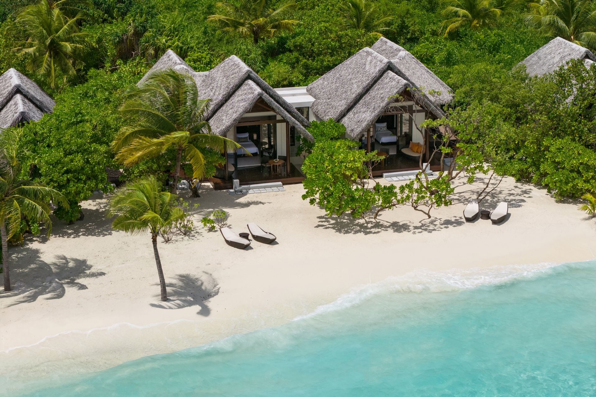 Family Beach Villa im Heritance Aarah