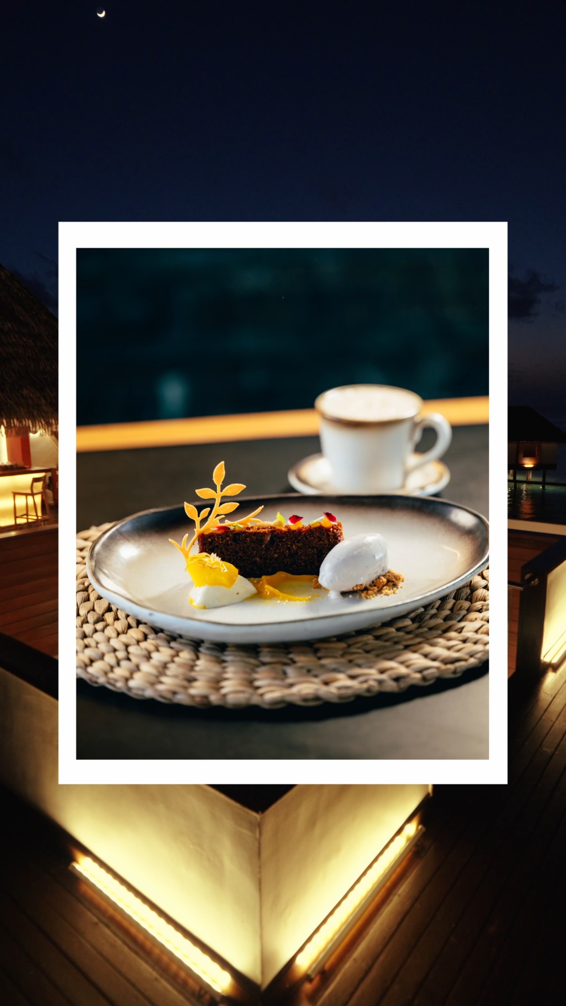 Wo jedes Gericht seinen perfekten Begleiter findet.

Ein Abend im Ambula Restaurant & Sky Bar, Heritance Aarah, vereint durchdacht komponierte Gerichte und Cocktails, die einander ergänzen sollen, und schafft