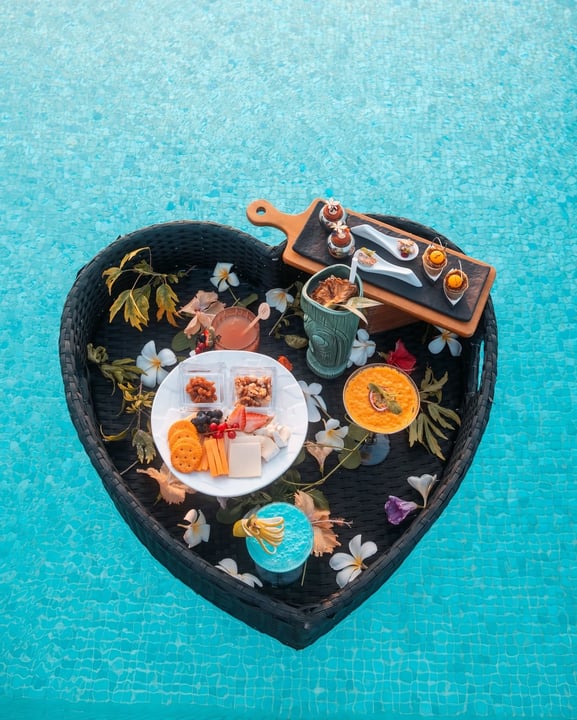 Sunset tastes better with a cocktail in hand.

Float into golden hour with refreshing sips, warm skies, and the calm of the pool surrounding you at Heritance Aarah.

#HeritanceAarah #LuxuryRedefined #