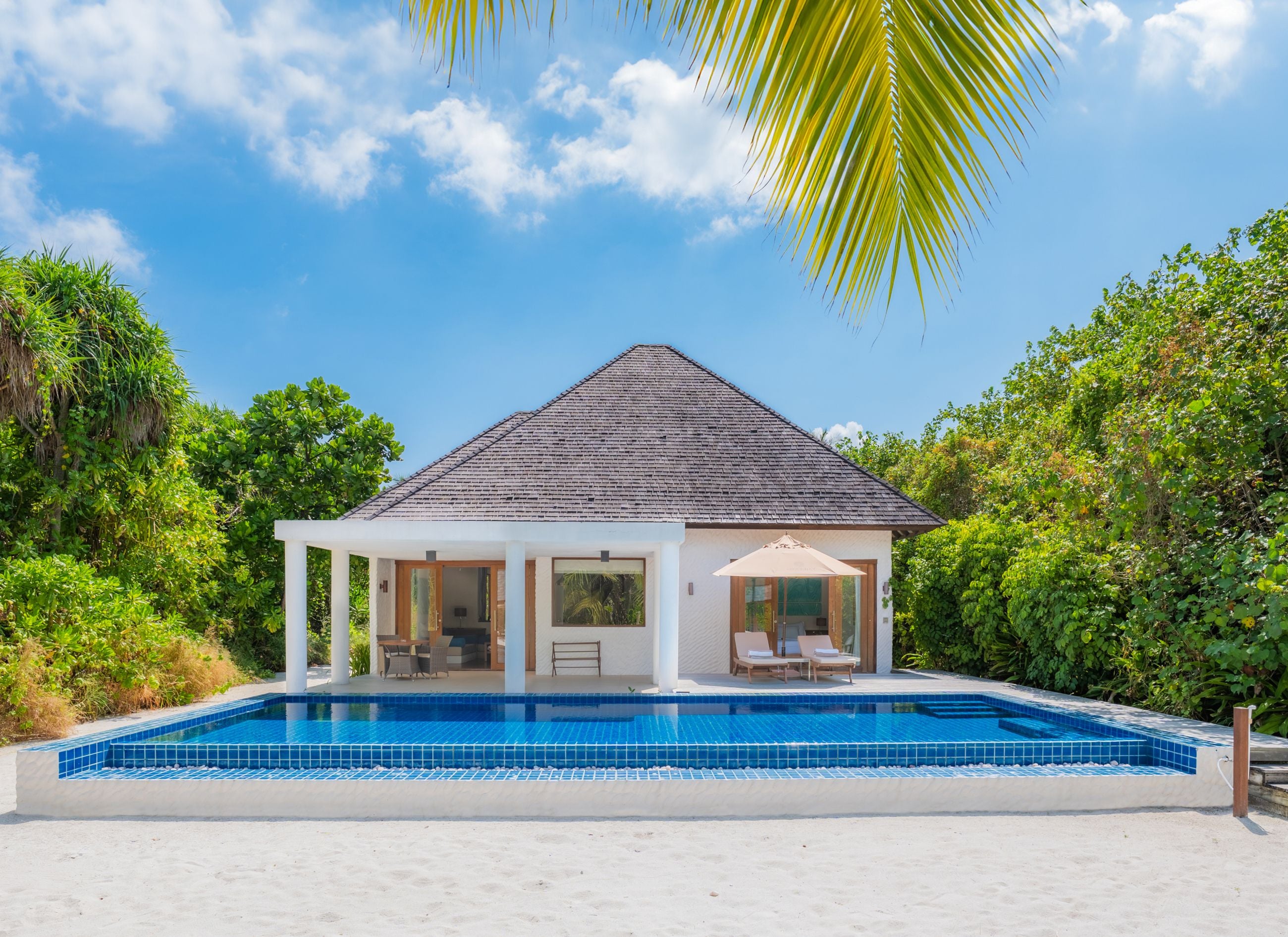 Deluxe Beach Residence mit Lap Pool im Hideaway Beach Resort & Spa
