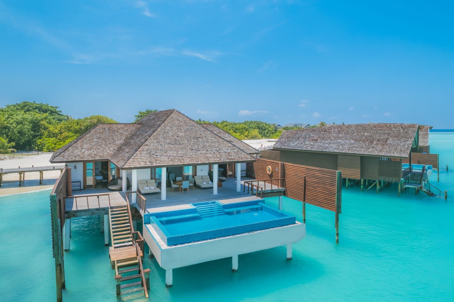 Two Bedroom Ocean Villa with Pool im Hideaway Beach Resort & Spa