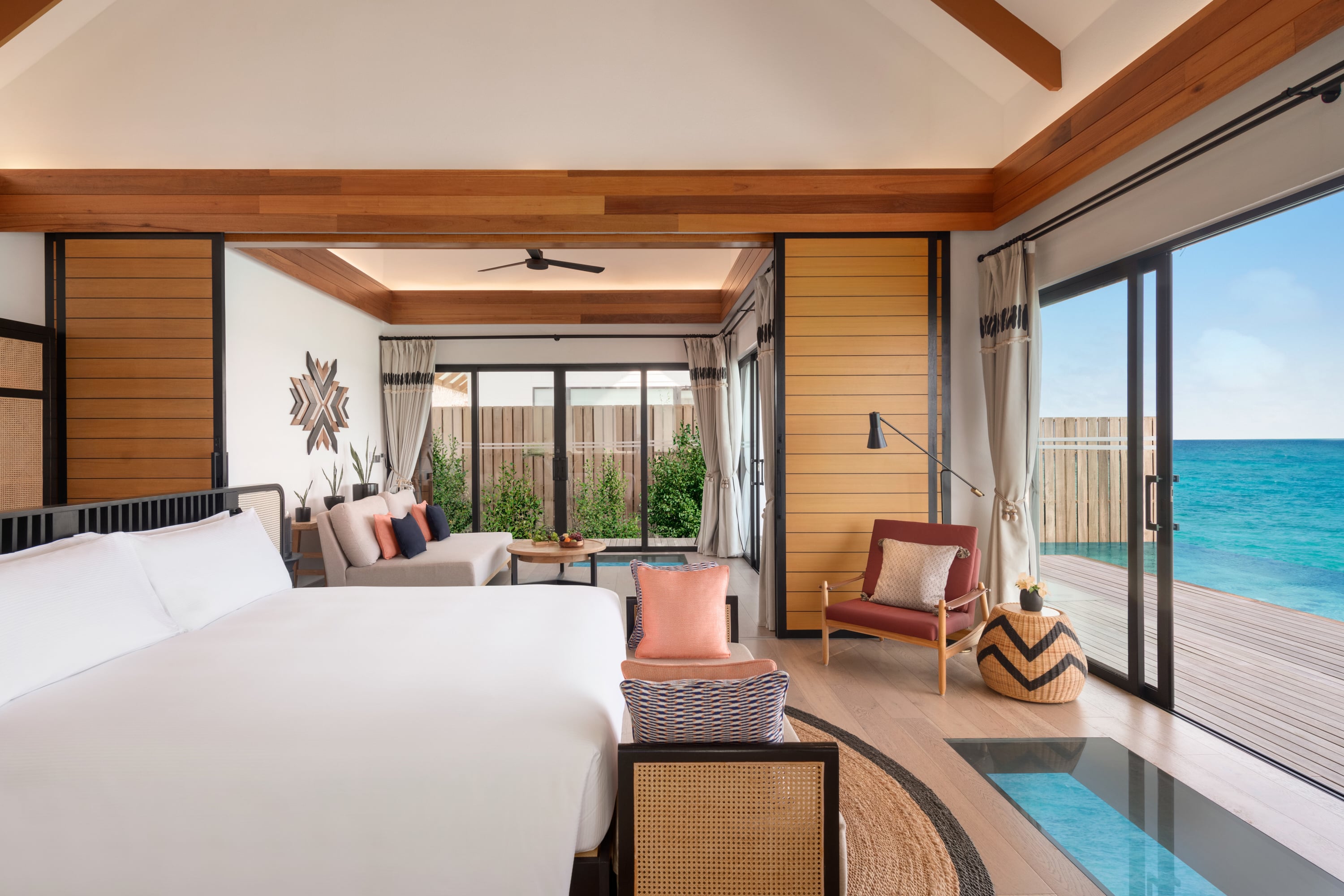 Außenansicht der One Bedroom Overwater Suite with Pool im Hilton Maldives Amingiri Resort & Spa