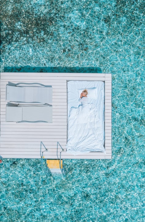 Unlock your travel plans to the Maldives! 🌴 Stay at Kandooma and enjoy the perfect blend of adventure and relaxation. Unwind, recharge, and let the island vibes take over. 🐚💦

📹: @katarina_mandari