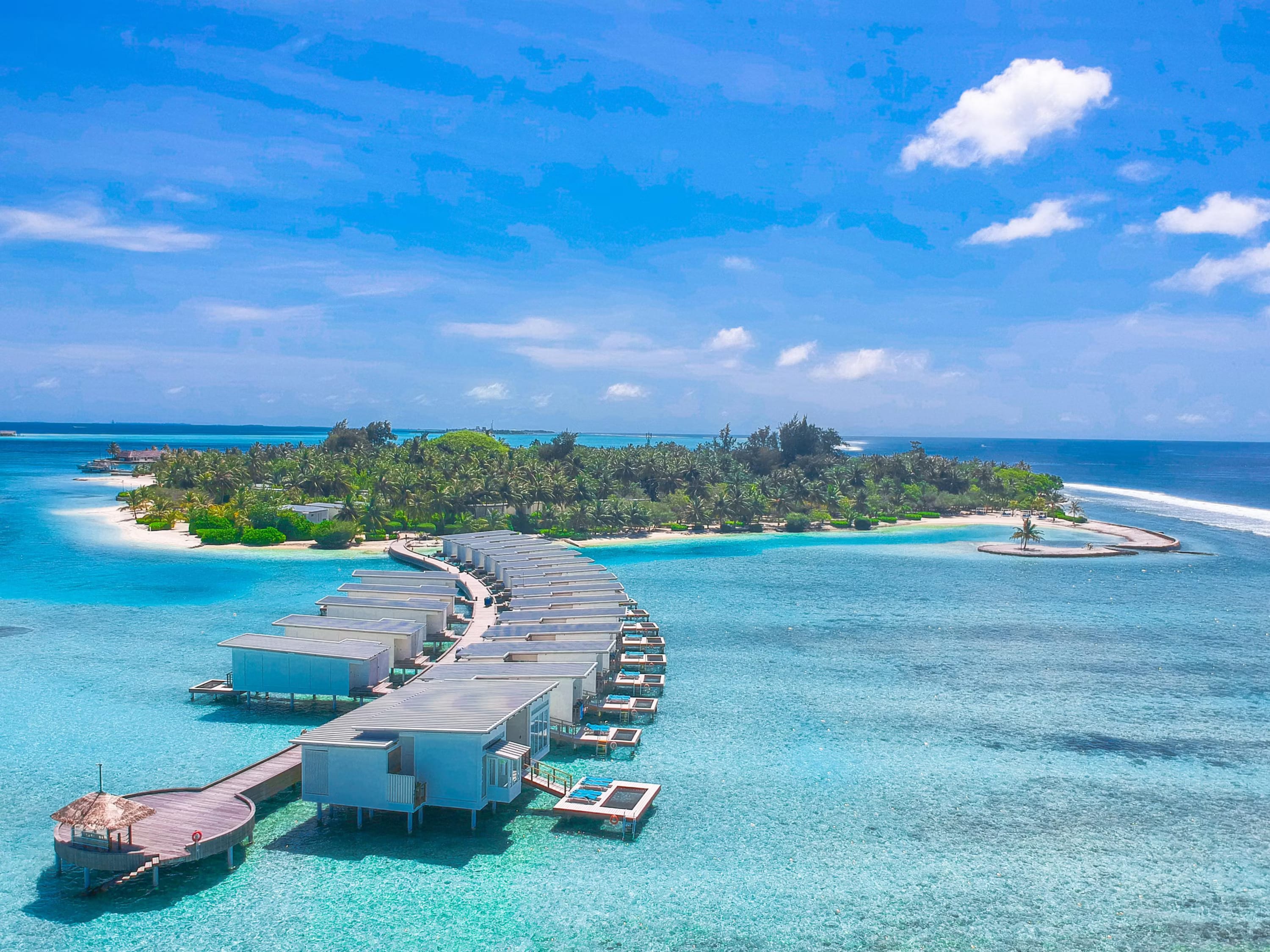 Wasservilla mit Meerblick im Holiday Inn Resort Kandooma Maldives