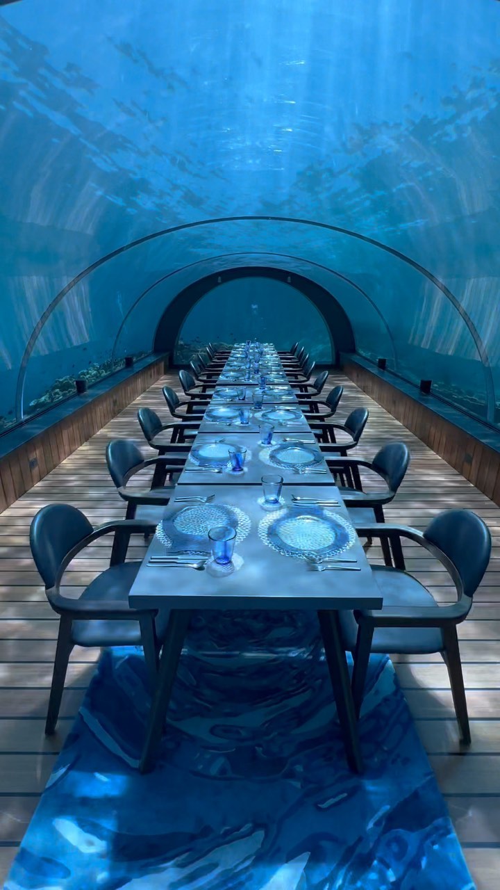 Our 5.8 Undersea Restaurant is also available to book privately for breakfast, lunch or dinner for guests staying in other resorts! For more information please email our reservation team: reservations