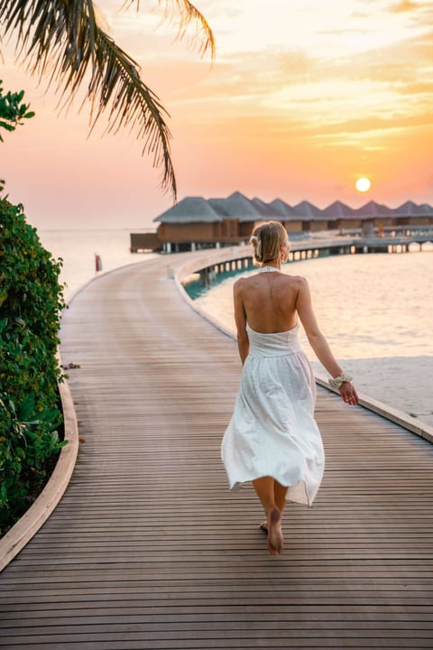 Foto von Huvafen Fushi Maldives vom 11. Juli 2026. Könnte ein Bild von Hochzeit, Strand und Text sein.