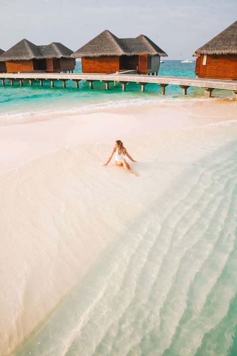 Foto geteilt von Huvafen Fushi Maldives am 26. August 2026, markiert @maledivenreisen und @betterexploretogether. Könnte ein Bild von Text sein.