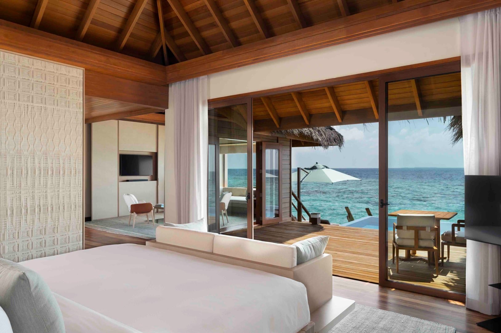Ocean Bungalow mit Pool im Huvafen Fushi