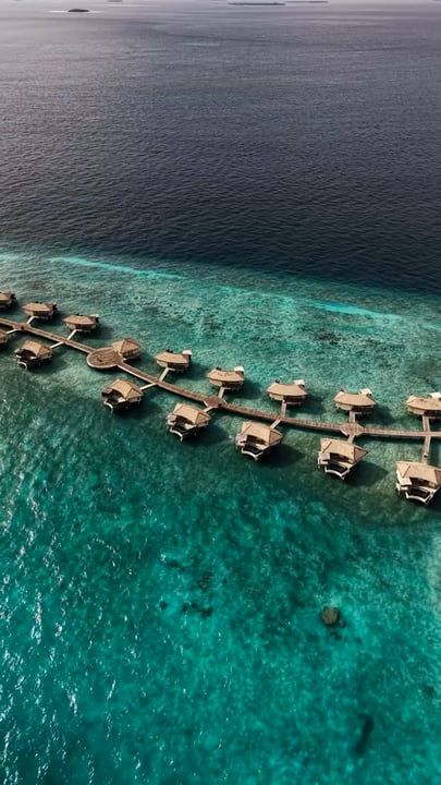 This is the place that calls you back, no matter where you are. From endless blues and sunny skies to palm-fringed shores and tranquil waters, this is Maamunagau island at its most breathtaking. Let y