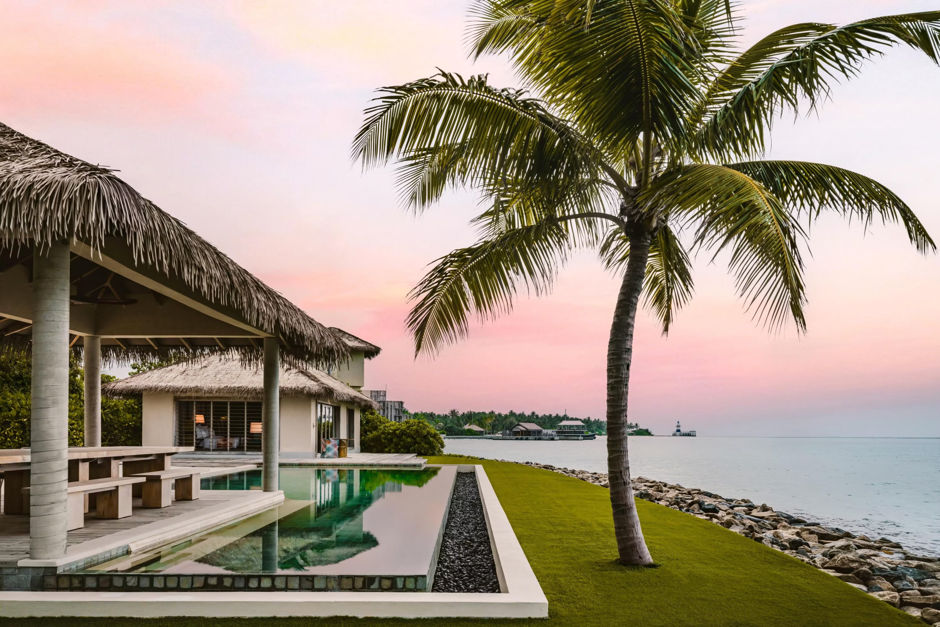 Three Bedroom Lagoon Pool Residence im InterContinental Maldives Maamunagau