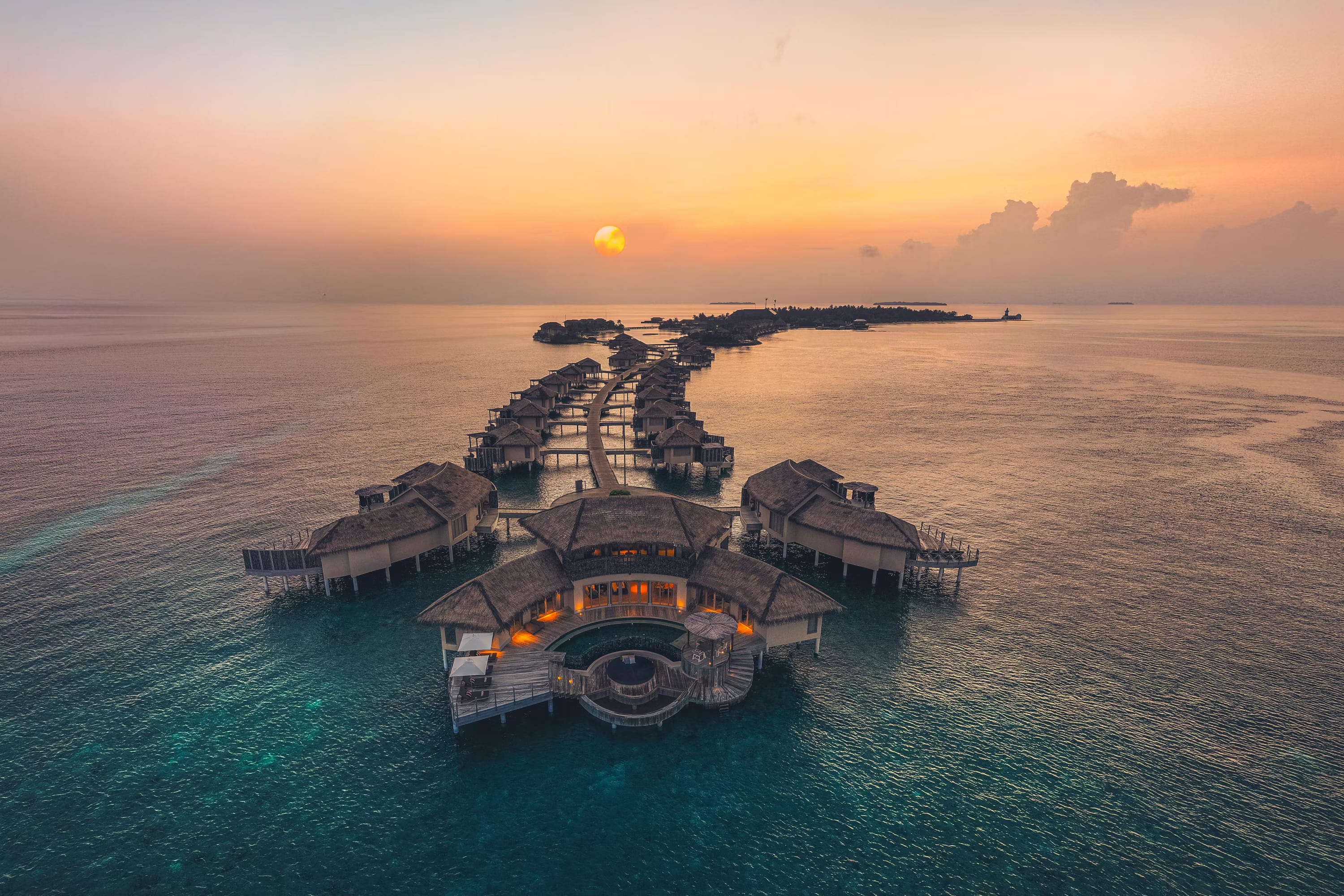 Three Bedroom Overwater Pool Residence im InterContinental Maldives Maamunagau