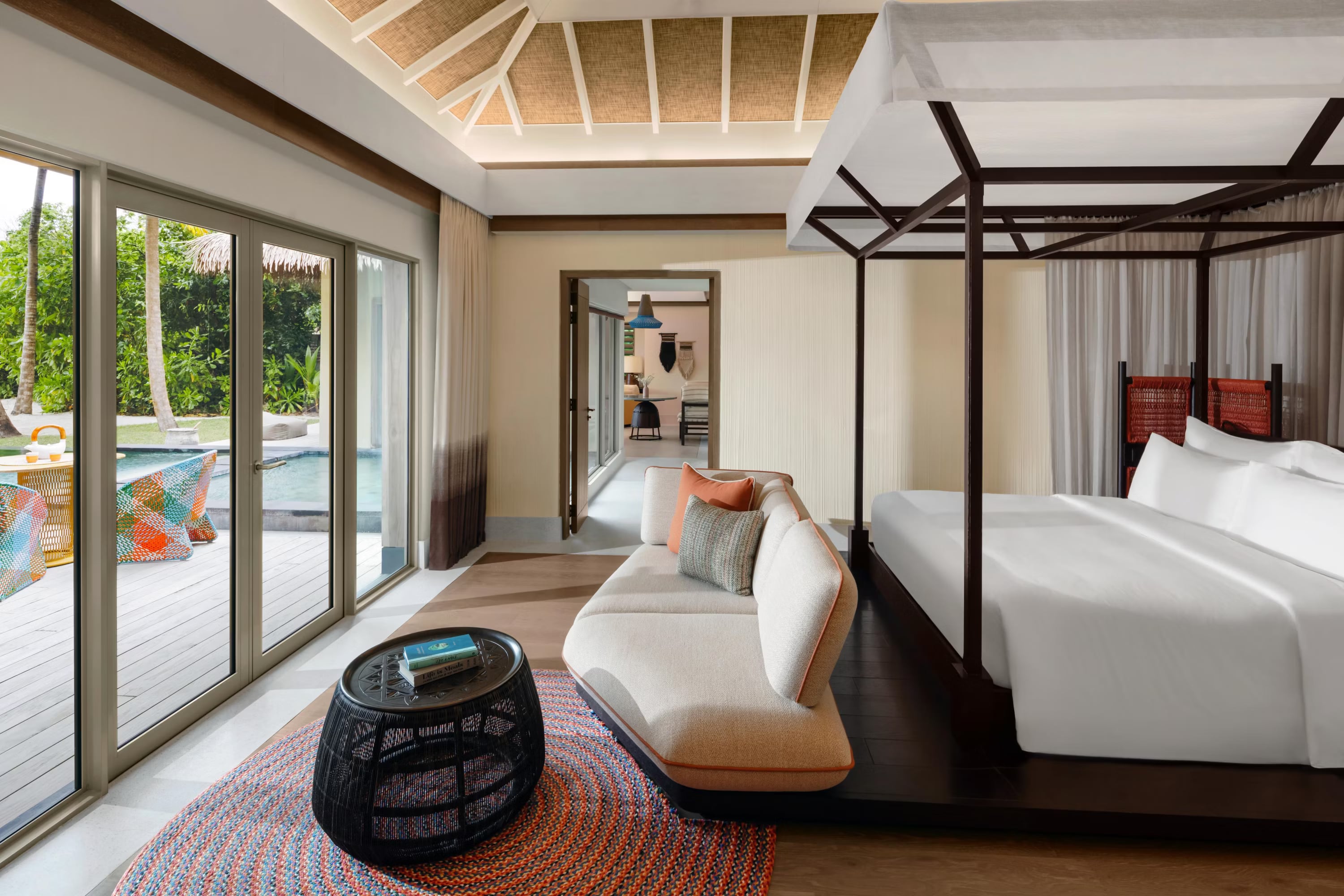 Two Bedroom Family Beach Pool Villa im InterContinental Maldives Maamunagau