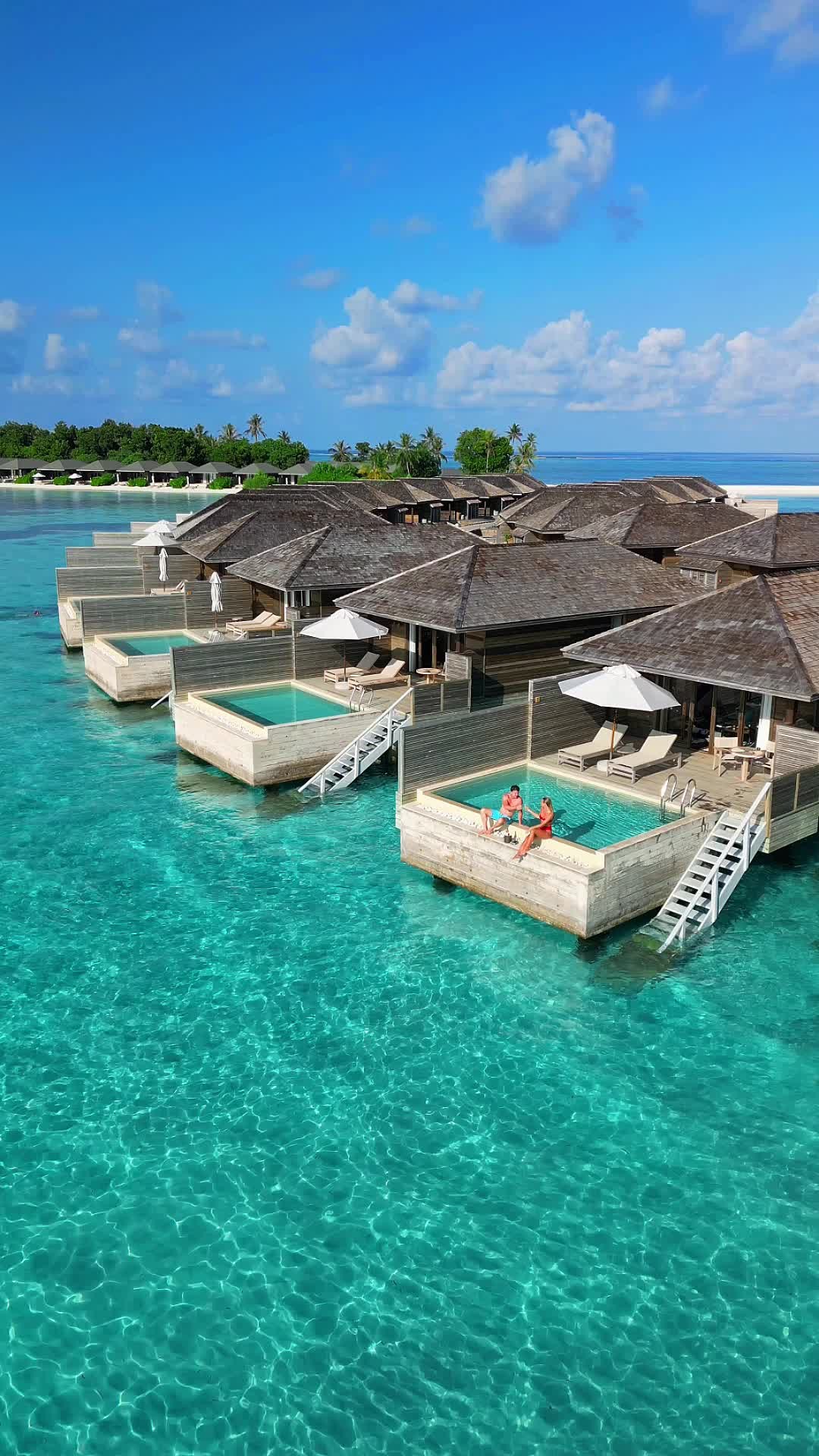 Welcome to your personal paradise! ☀️💦 Our Water Pool Villas offer a seamless blend of luxury and nature, with a pool and lagoon at your doorstep. How will you spend your days here?

📸 @saltyluxe

#