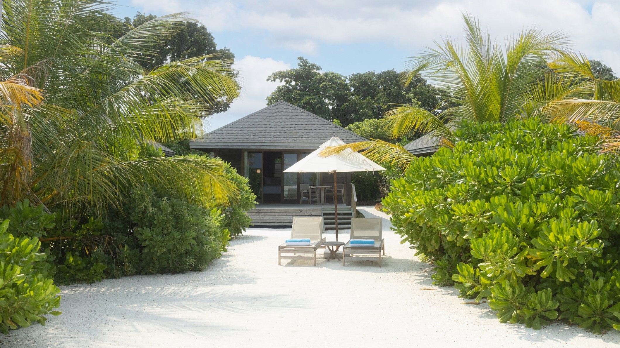 Mabin Beach Villa Außenansicht im Jawakara Islands Maldives