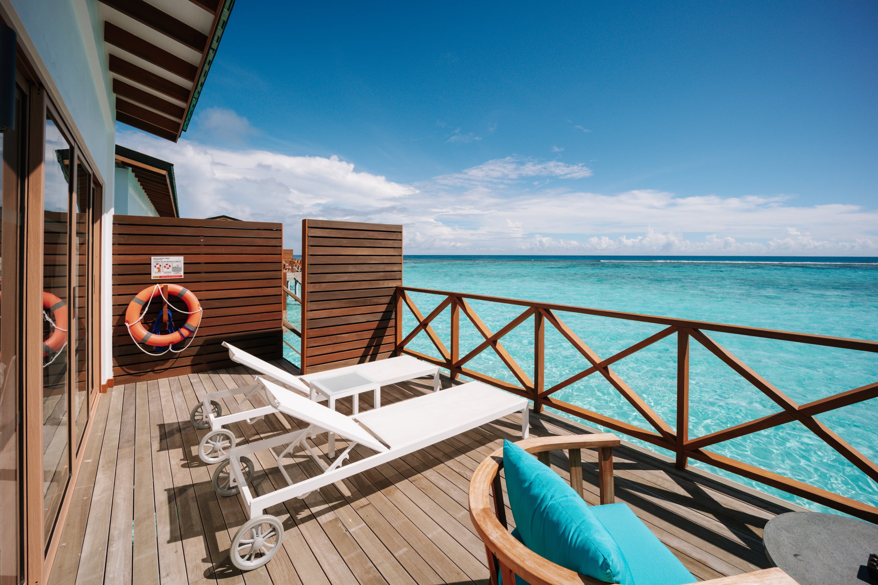 Lagoon Villa (Sonnenaufgang) im Joy Island Maldives by Cocoon Collection