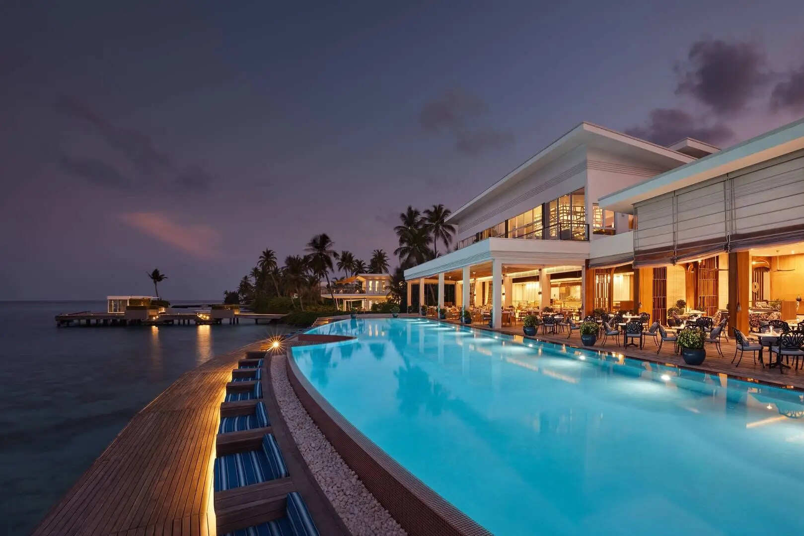 Glow restaurant