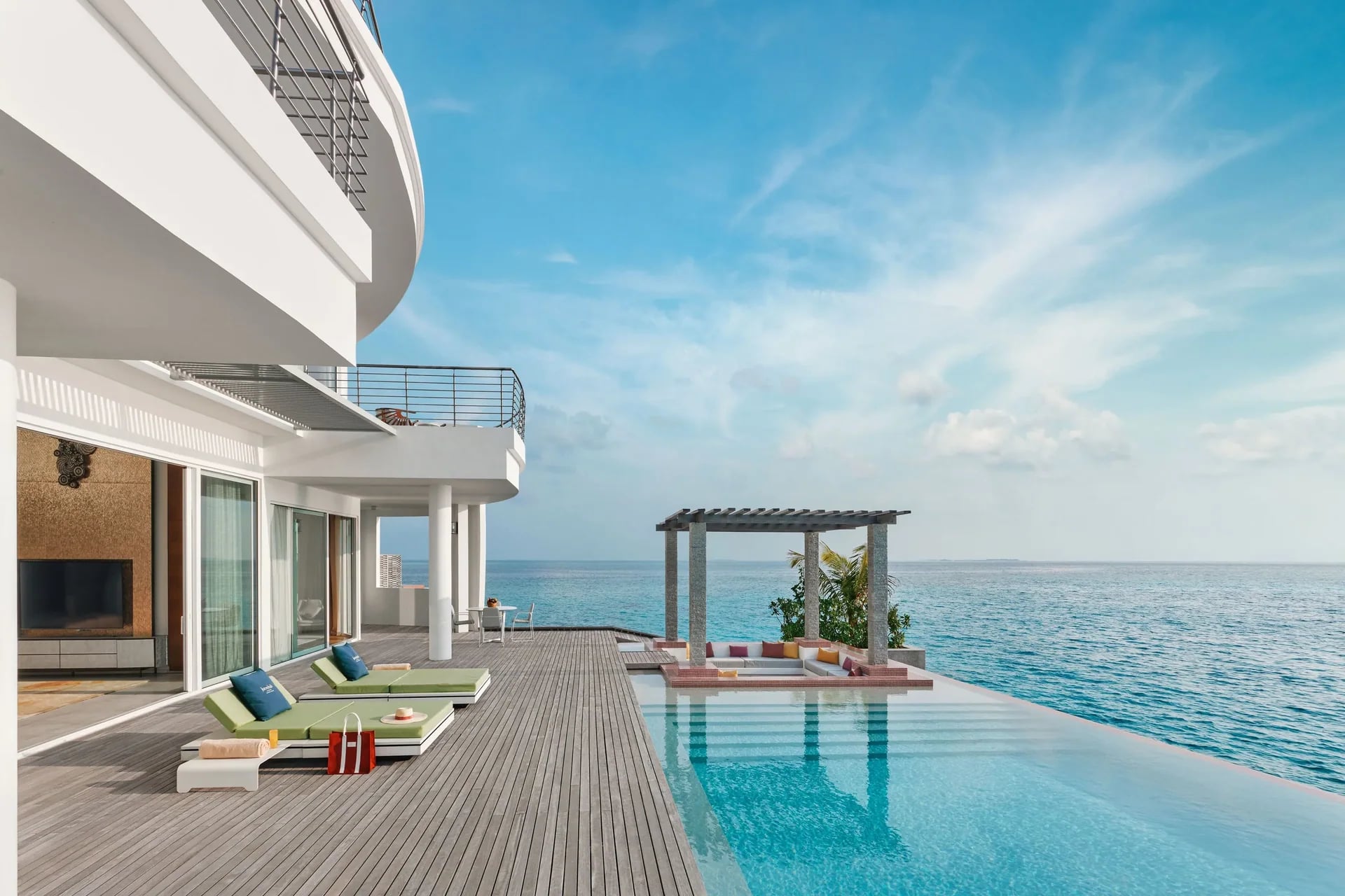 Three Bedroom Sunset Water Retreat with Pool auf Jumeirah Olhahali Island