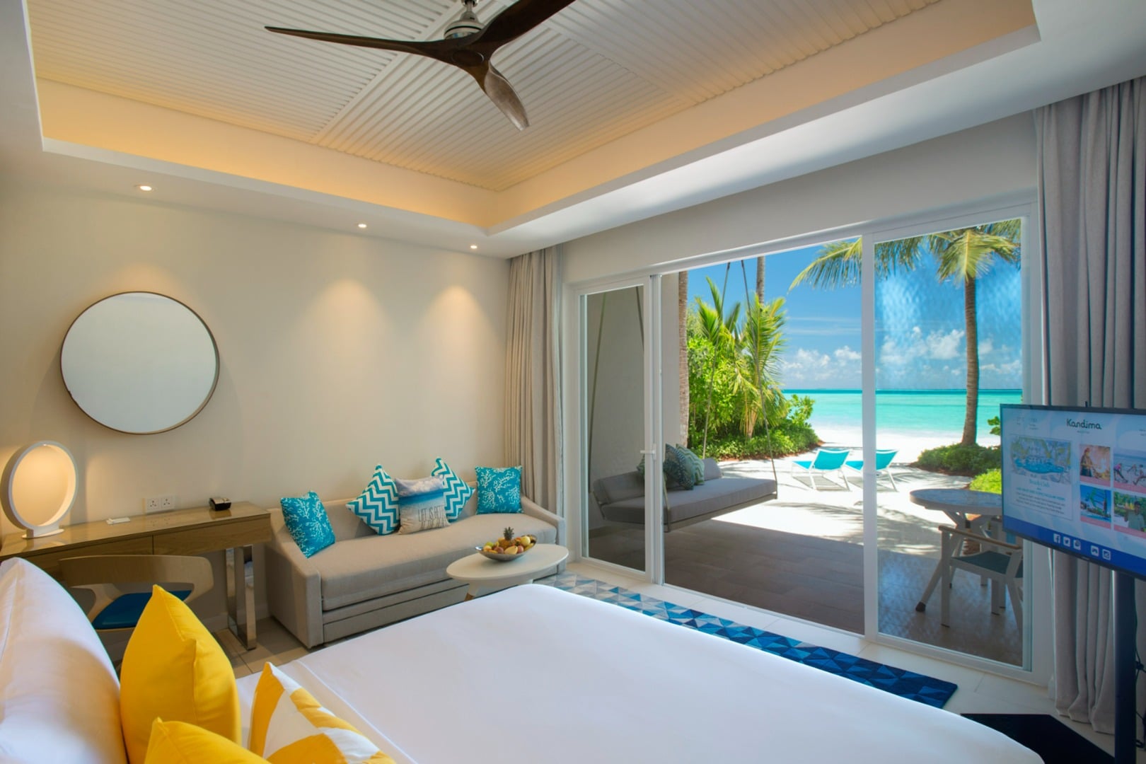 Beach & Sky Studio im Kandima Maldives