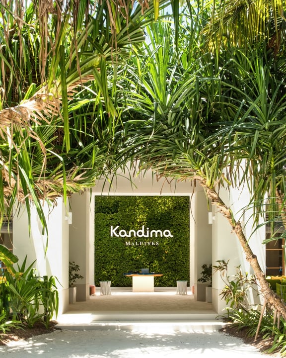 Foto von Kandima Maldives vom 04. September 2026. Zeigt möglicherweise ein Bild von draußen, Flur und Text.