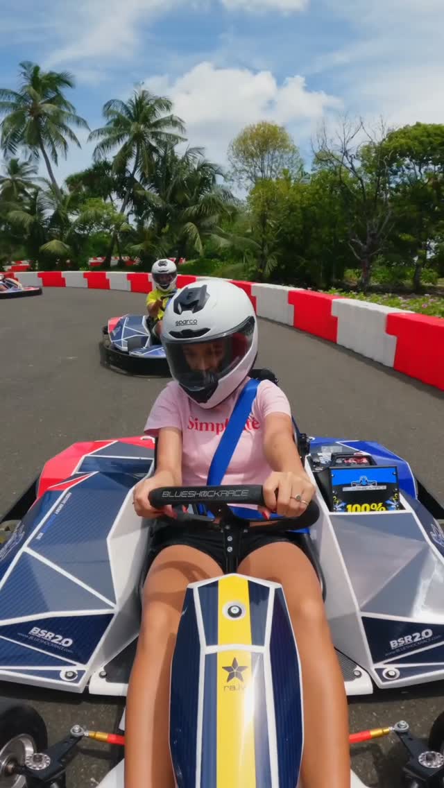 Giorno di gara a Kandima? Fast Track è pronto quando lo sei tu. 🏎️⁠
⁠
#KandimaMaldives #AnythingButOrdinary #MyKindOfPlace