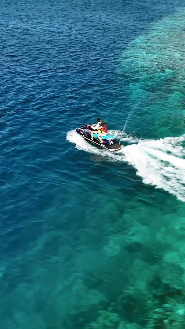 Where adventure meets romance — glide across the turquoise embrace of our lagoon at Kihaa Maldives. 

#KIHAA #KIHAAMALDIVES #KIHAAMOMENTS