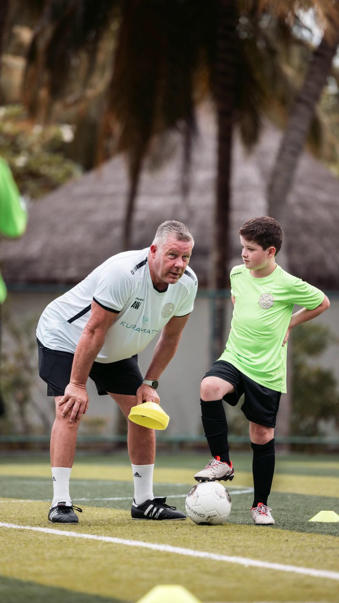 Niva Kuramathi Maldives freut sich, die Rückkehr der Campioni Soccer Academy zu Ostern und im Sommer 2027 anzukündigen. Geleitet von Fußballlegenden und unterstützt von UEFA-„A“-lizenzierten Trainern. Vom 29. März 