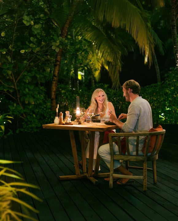 À la recherche d'une idée de dîner ? 🍕🌴

Franco's propose une variété de plats méditerranéens et internationaux, ce qui en fait un choix prisé des hôtes en quête d'une expérience culinaire détendue.

#Maldives #VisitMal
