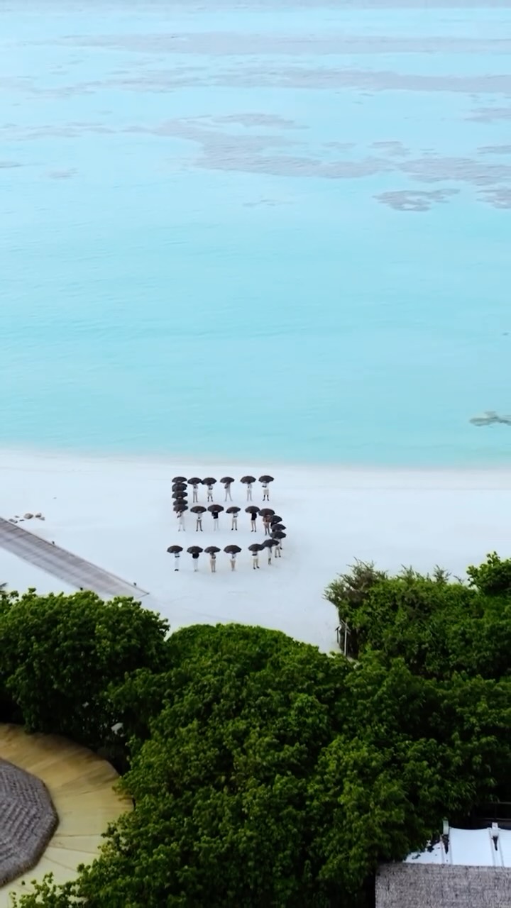 Fünf wunderschöne Jahre im Le Méridien Maldives Resort & Spa – unsere Reise wurde geprägt von Neugier, Kultur und den Menschen, die die Insel zum Leben erwecken. Hinter jedem Erlebnis steht eine Gemeinschaft voller Leidenschaf