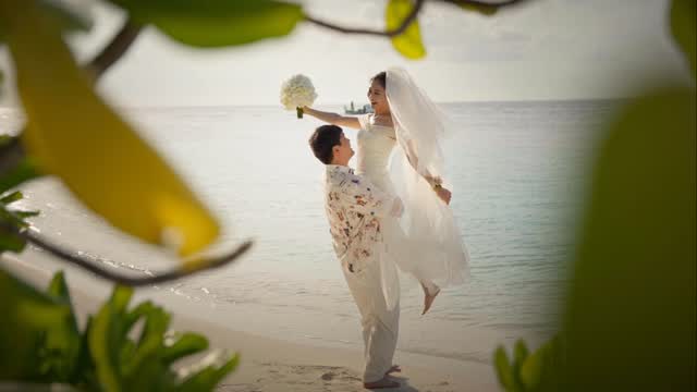 A vow renewed in paradise, where every promise feels brand new. 💍✨

At Lily Beach Resort & Spa, celebrate your love with a ceremonious vow renewal framed by endless turquoise and golden sands. A mome