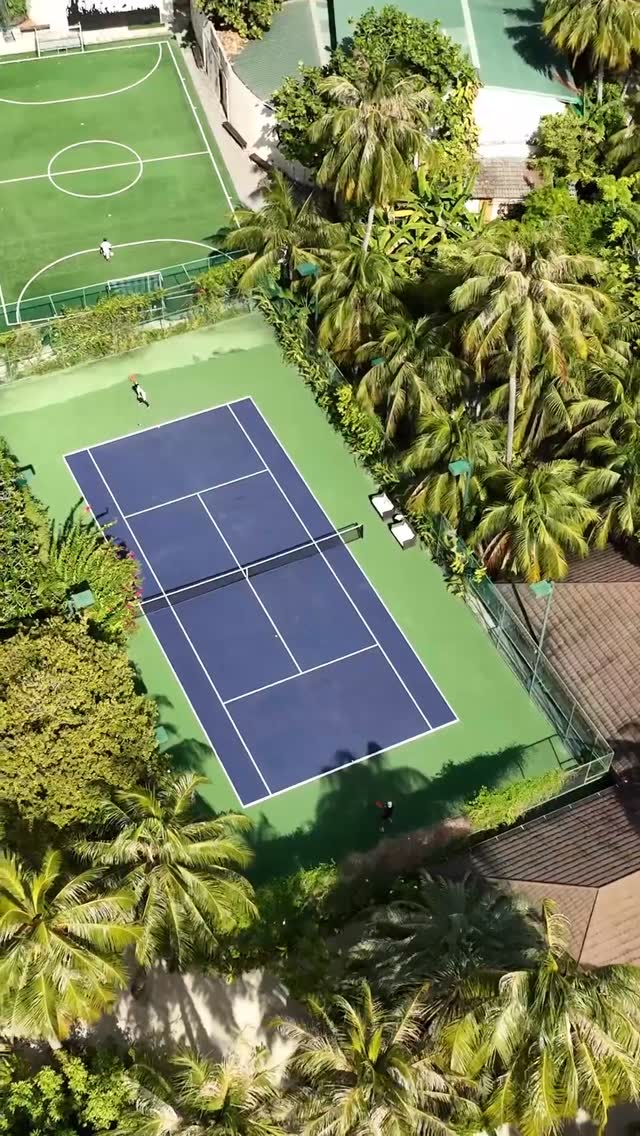 Game, set, match... with a tropical twist. 🎾🏝️

Surrounded by pristine beaches and turquoise waters, every tennis session at Lily Beach is an opportunity to combine your passion for sport with the b
