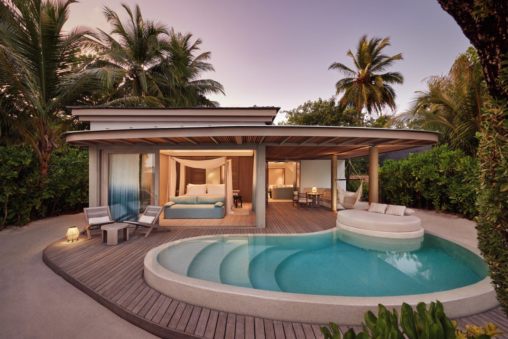 Temptation Beach Pool Villa im LUX* South Ari Atoll