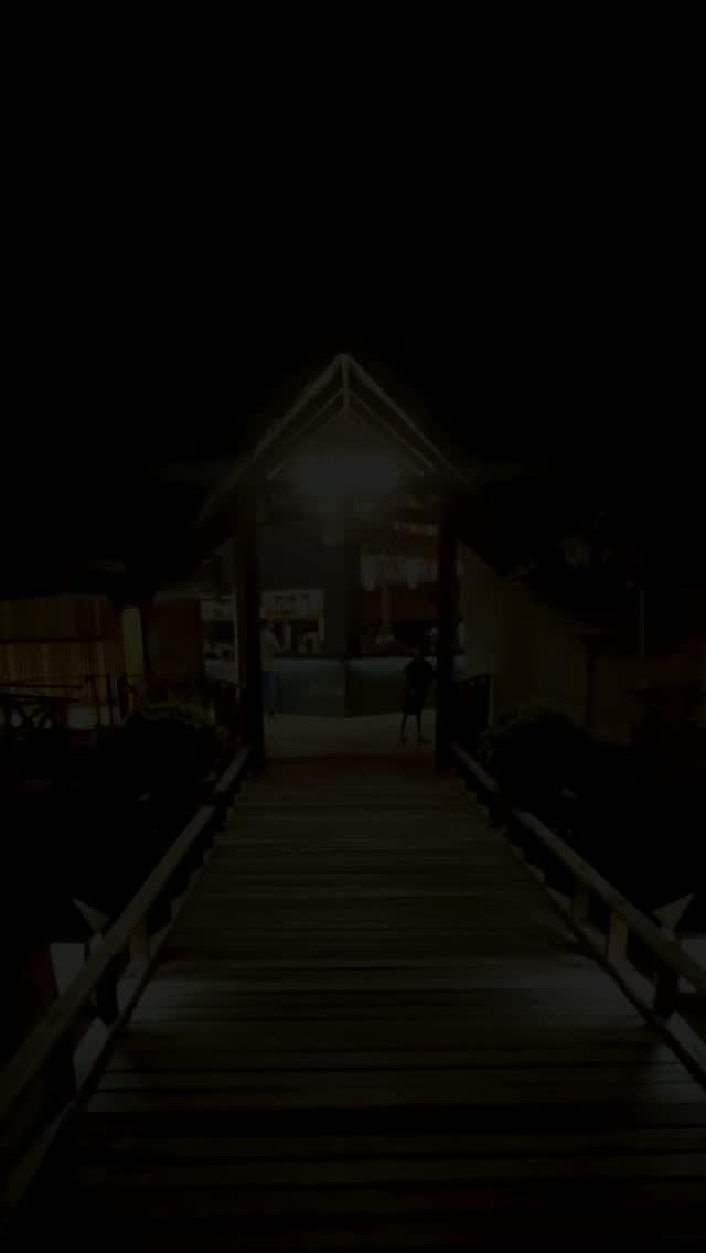 Dove la notte prende vita sull'oceano. 

Al tramonto, l'Overwater Bar di Medhufushi Island Resort si trasforma nel luogo perfetto per una serata indimenticabile. Sorseggia, balla e goditi l'i