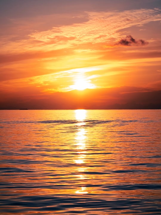 Photo by Mercure Maldives Kooddoo on June 14, 2026. May be an image of twilight, horizon, ocean, nature and text.